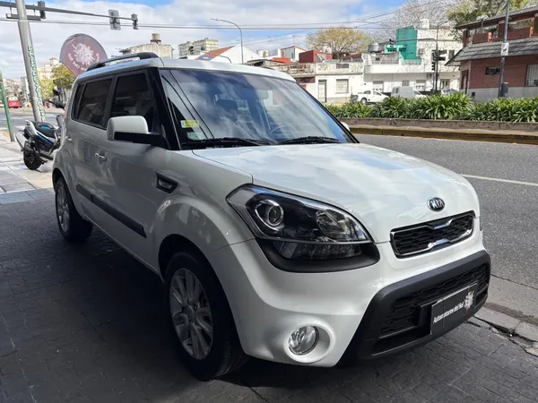 Kia Soul 5P 1,6 AT 2014