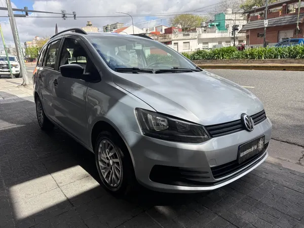 Volkswagen Suran 5P 1,6 Comfortline