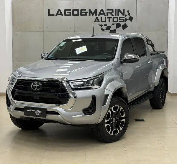 Toyota Hilux SRX