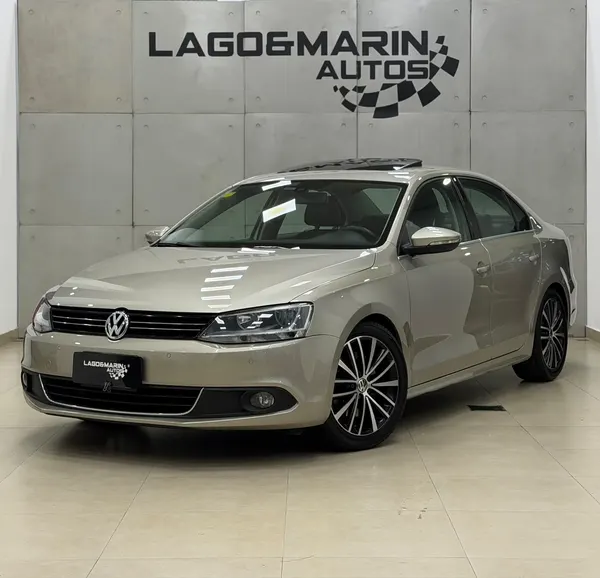 Volkswagen Vento 4P 2,0 T FSI Sportline DSG 2011