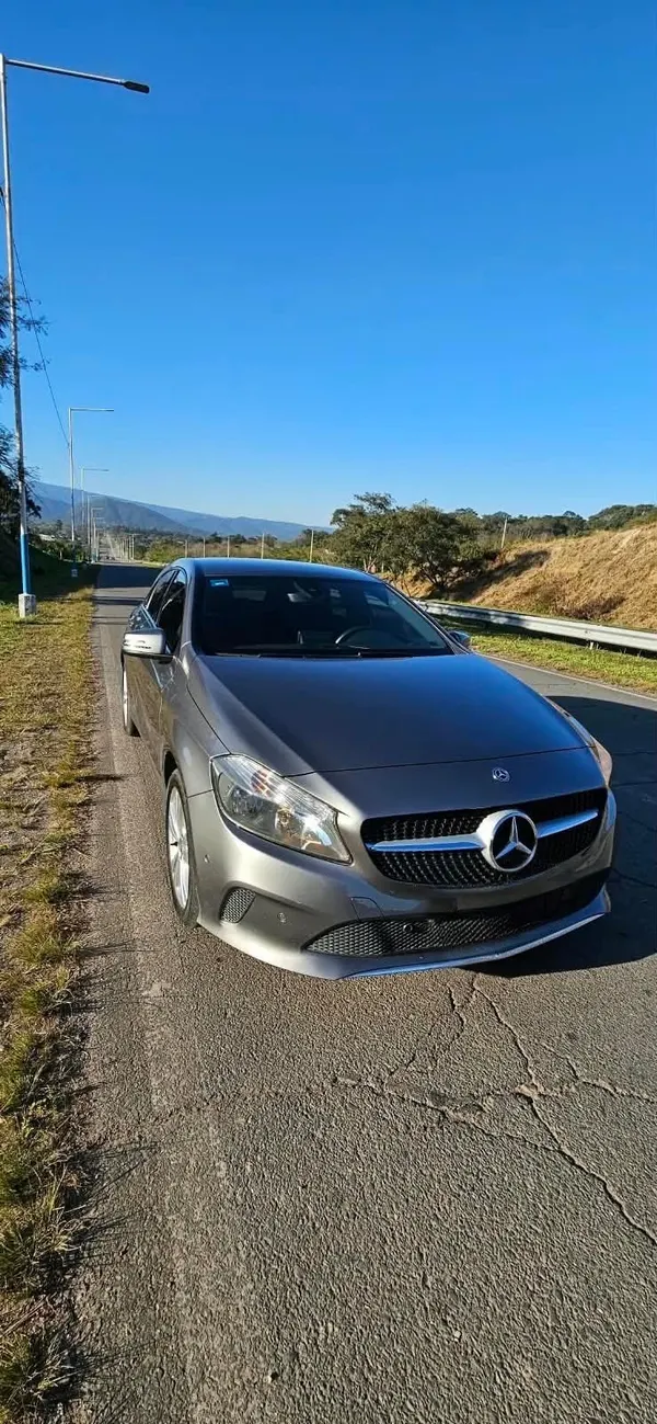 Mercedes-Benz Clase A A200