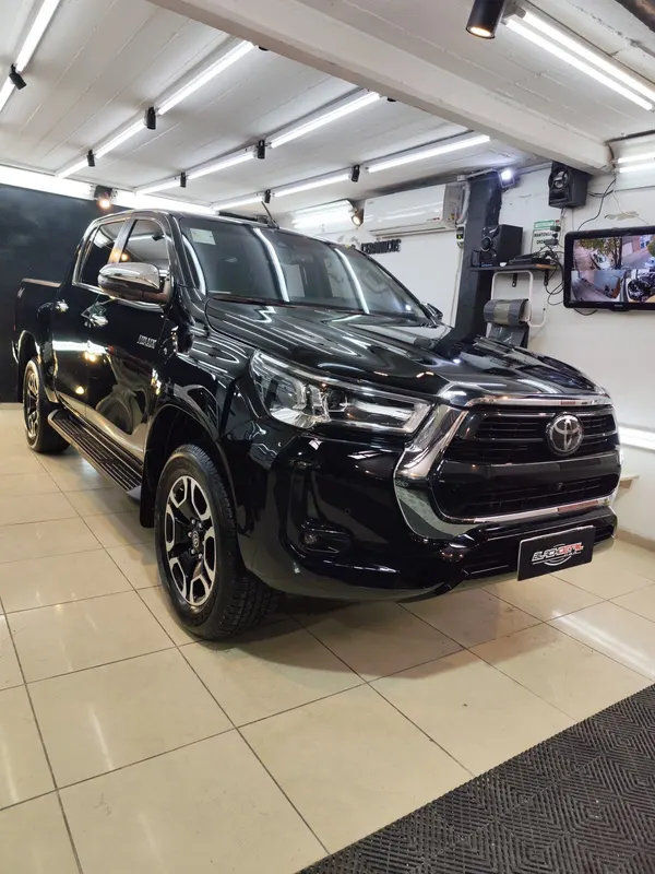 Toyota Hilux Pick - UP D/C 2,8 Diesel 4X4 Srx 6AT 2024