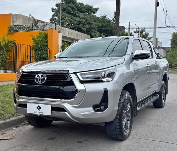 Toyota Hilux SRX  2.8 4X2 AT