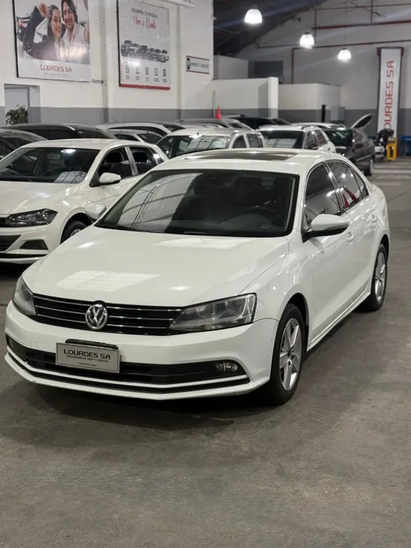 Volkswagen Vento 4P 2,5 FSI Advance Plus Tipt