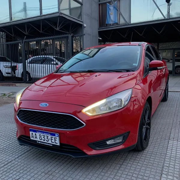 Ford Focus S 1.6 5P
