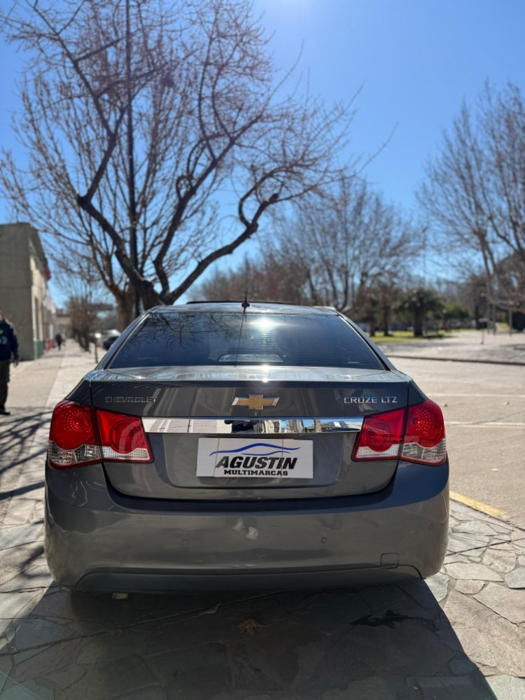 Chevrolet Cruze LTZ — foto 5