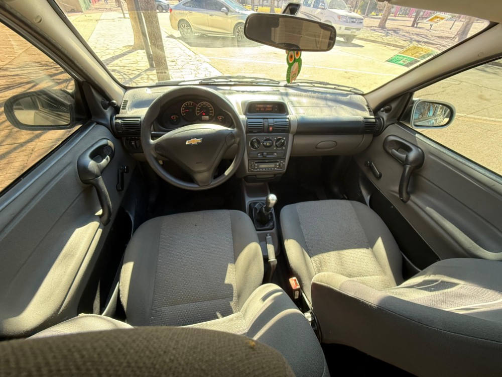 Chevrolet Classic LS — foto 3