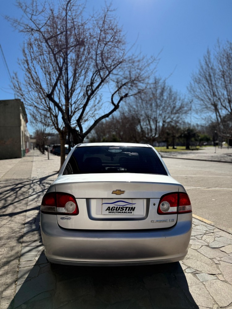 Chevrolet Classic LS — foto 5