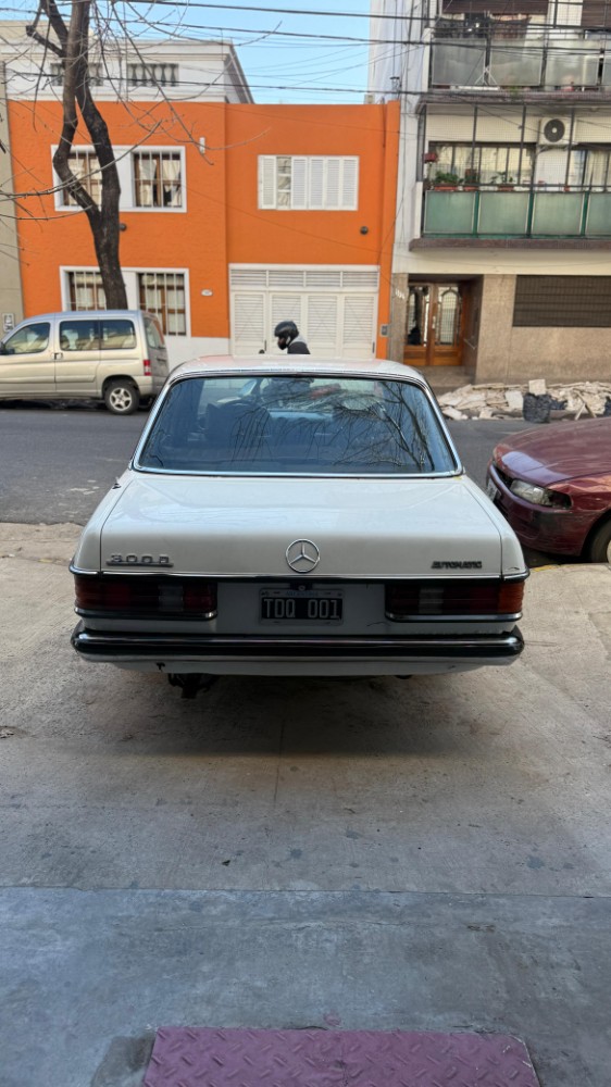 Mercedes-Benz 300D Automatic — foto 2