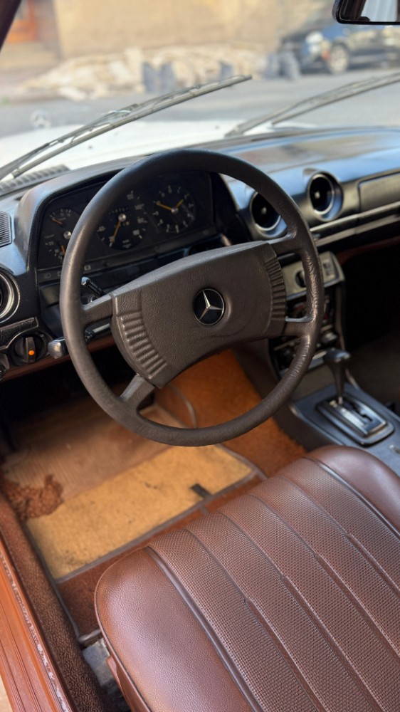 Mercedes-Benz 300D Automatic — foto 4