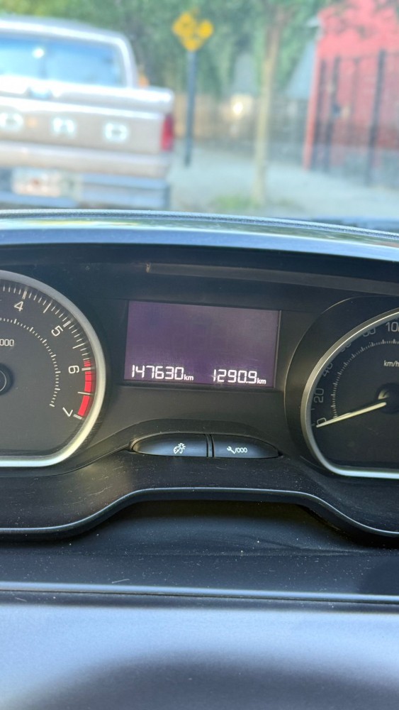 Peugeot 2008 THP — foto 2