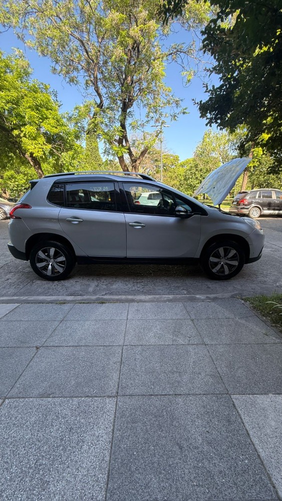 Peugeot 2008 THP — foto 11