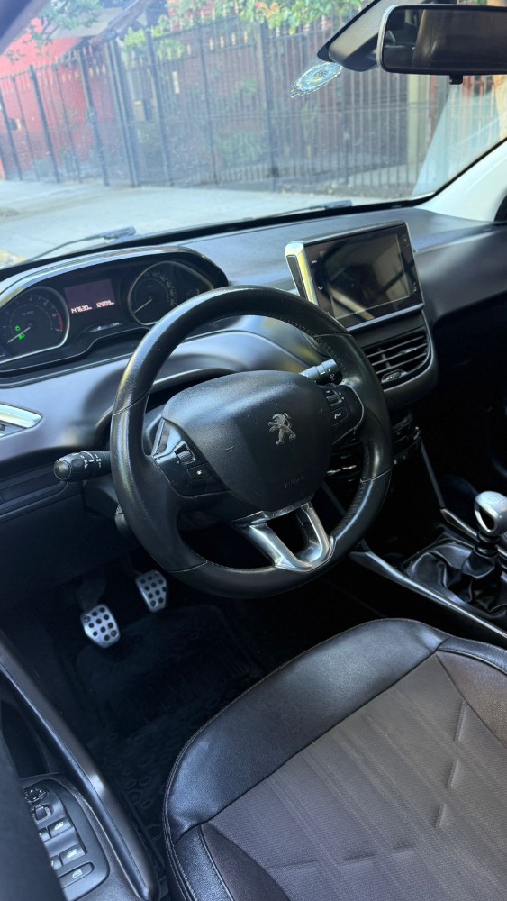 Peugeot 2008 THP — foto 16