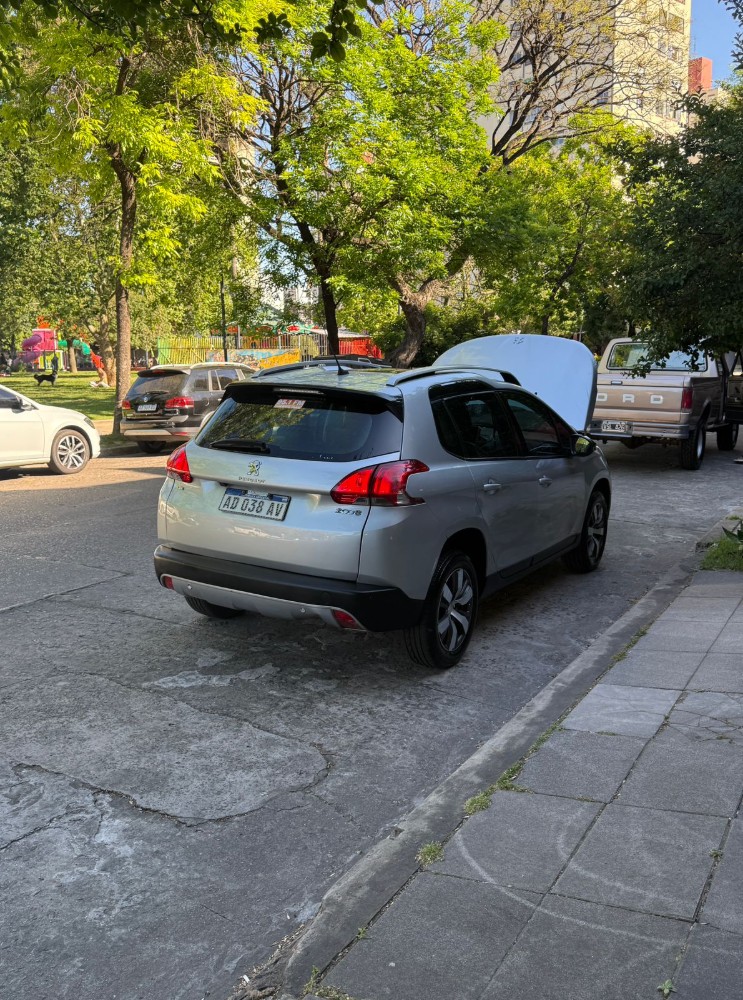Peugeot 2008 THP — foto 18