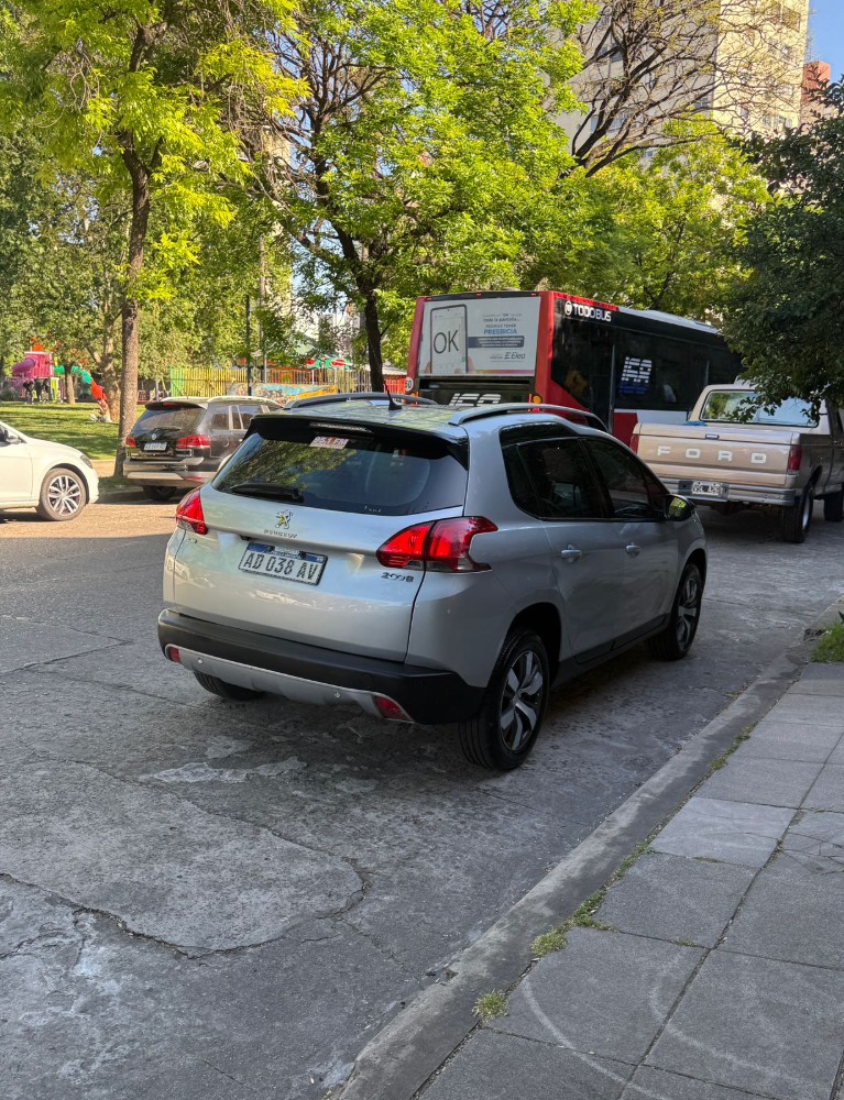 Peugeot 2008 THP — foto 19