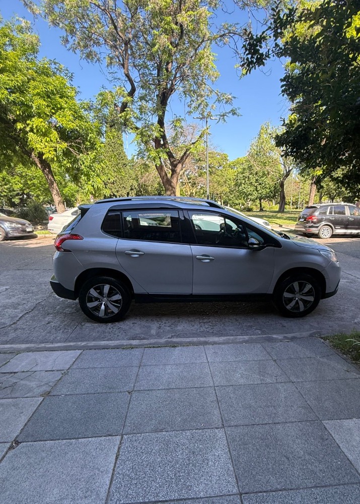 Peugeot 2008 THP — foto 21