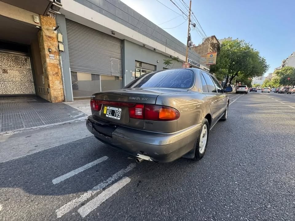 Hyundai Sonata Gls AT 2.0 — foto 4