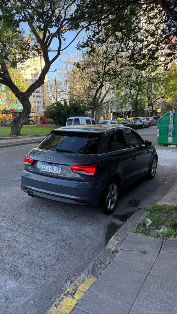 Audi Audi a1 1.4t fsi — foto 11