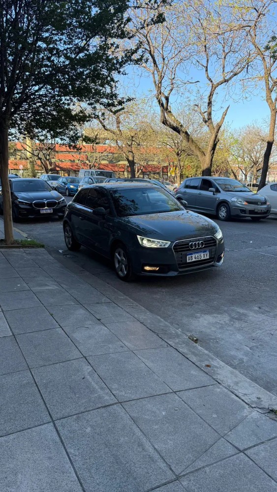 Audi Audi a1 1.4t fsi — foto 17