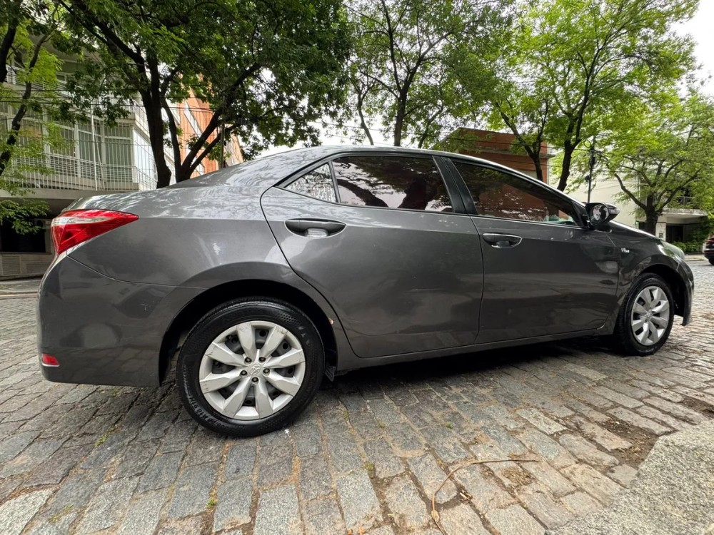 Toyota Corolla 1.8 Xli Mt 140cv