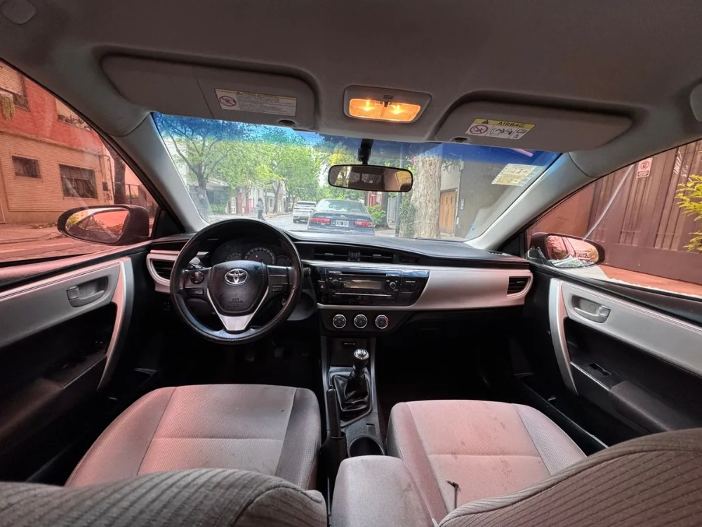 Toyota Corolla 1.8 Xli Mt 140cv — foto 2