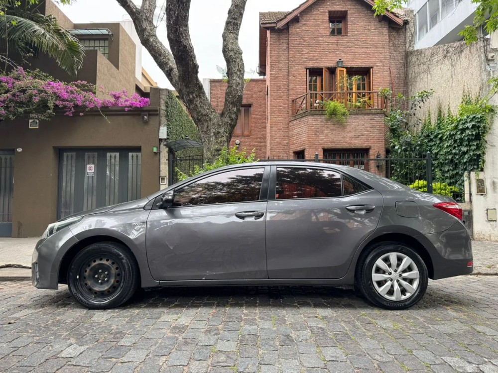 Toyota Corolla 1.8 Xli Mt 140cv — foto 5