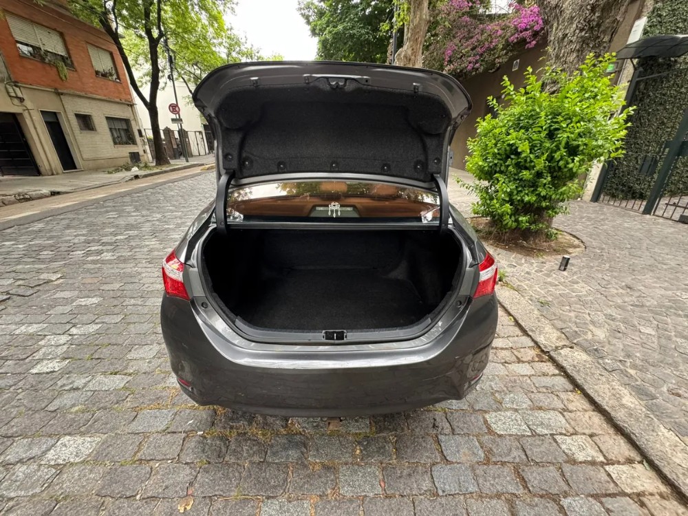 Toyota Corolla 1.8 Xli Mt 140cv — foto 11