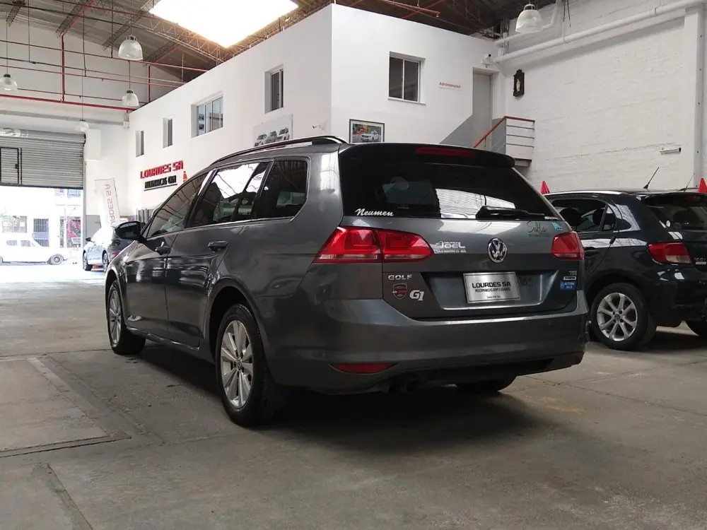 Volkswagen Golf Variant Comfortline bluemotion TSI 1.4 — foto 5