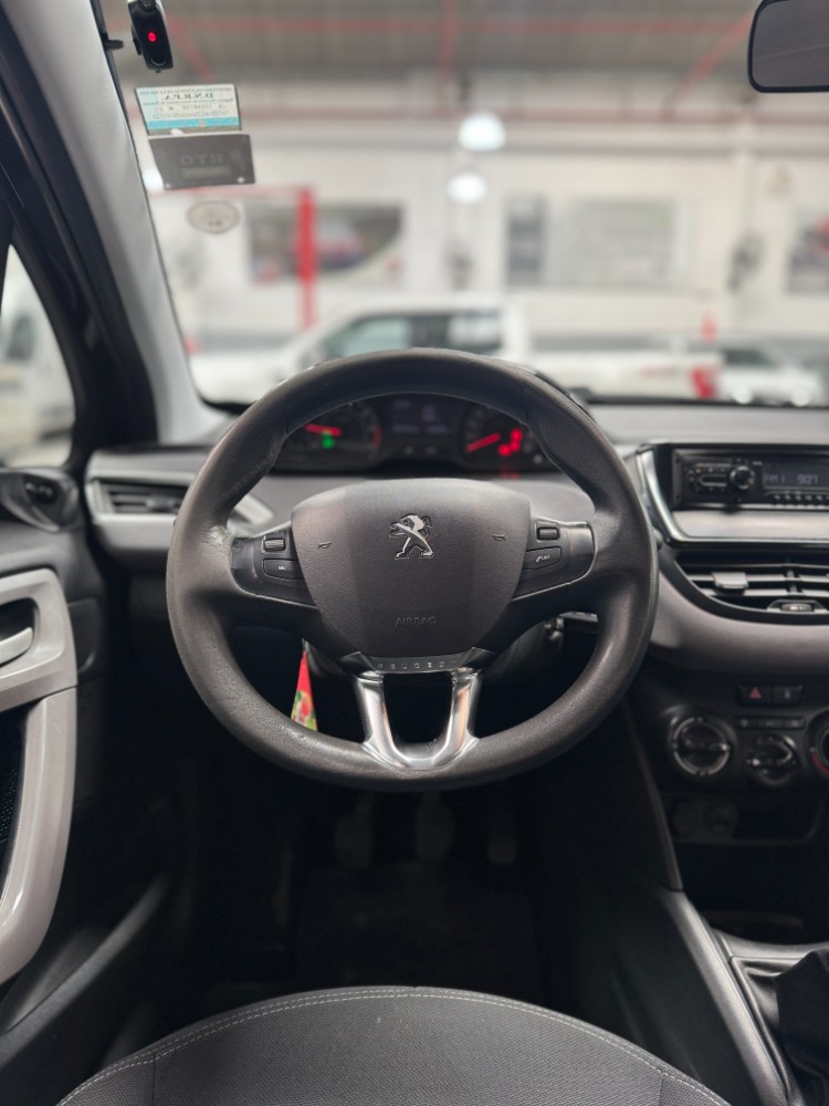 Peugeot 208 ACTIVE 1.6 — foto 3