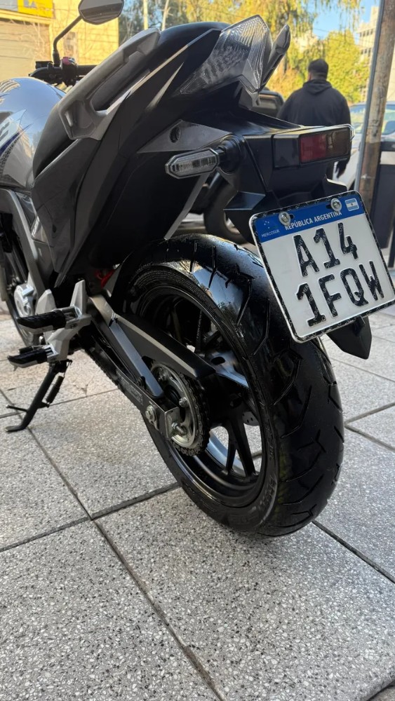 Honda Cb 250 Twister — foto 3