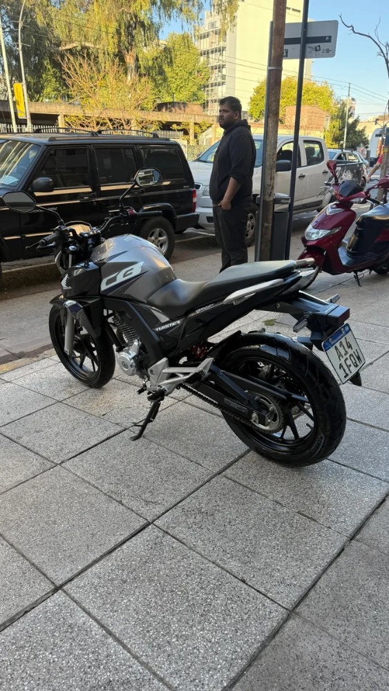 Honda Cb 250 Twister — foto 7