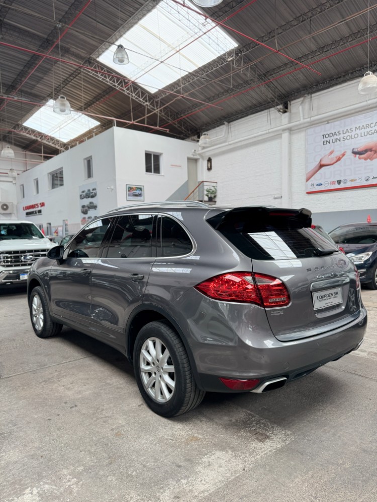 Porsche CAYENNE S HYBRID — foto 8
