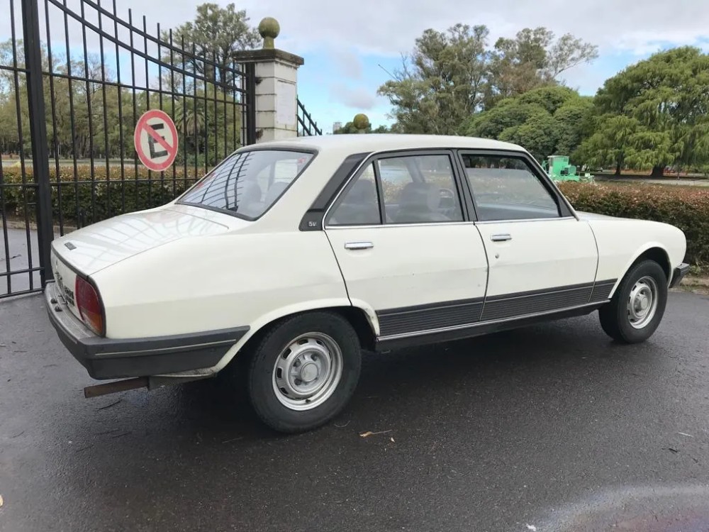 Peugeot 504 — foto 3