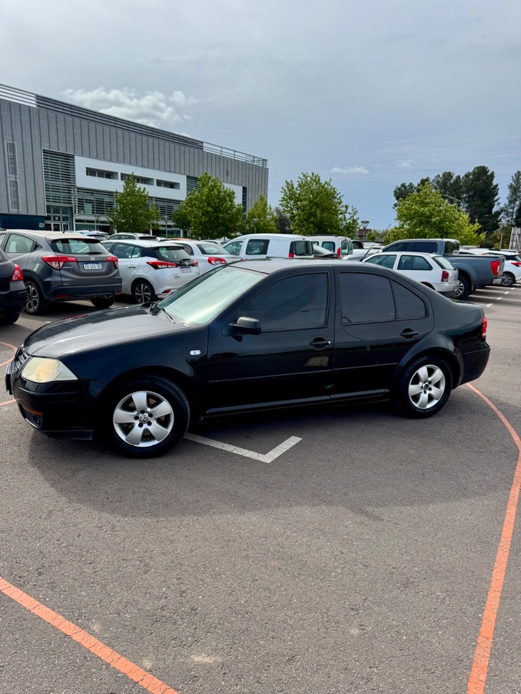 Volkswagen Bora 2.0 — foto 7