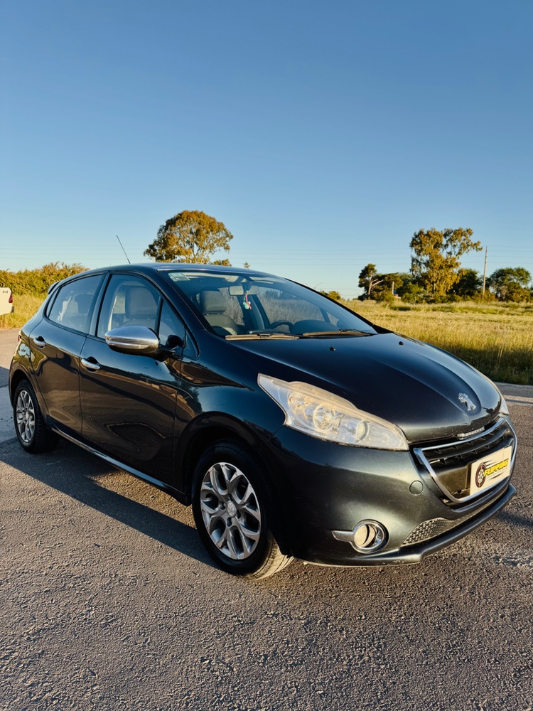 Peugeot 208 Allure 1.6 16v VTi — foto 9