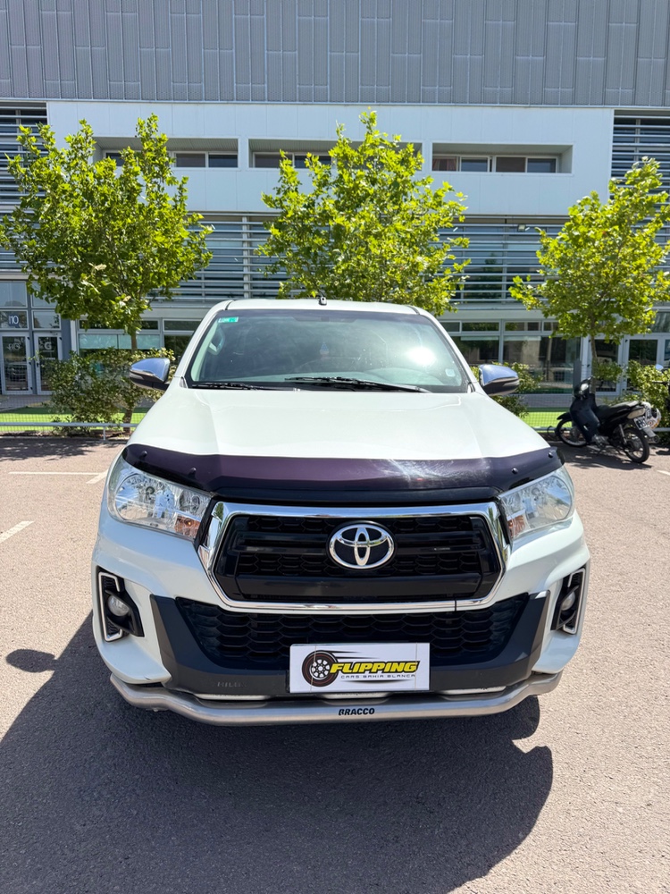 Toyota HILUX SRV 2.8 — foto 8