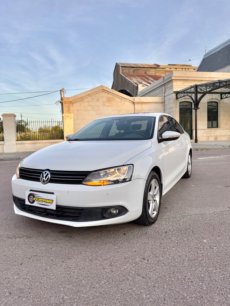 Volkswagen Vento 2.5 Versión Cuero — foto 9