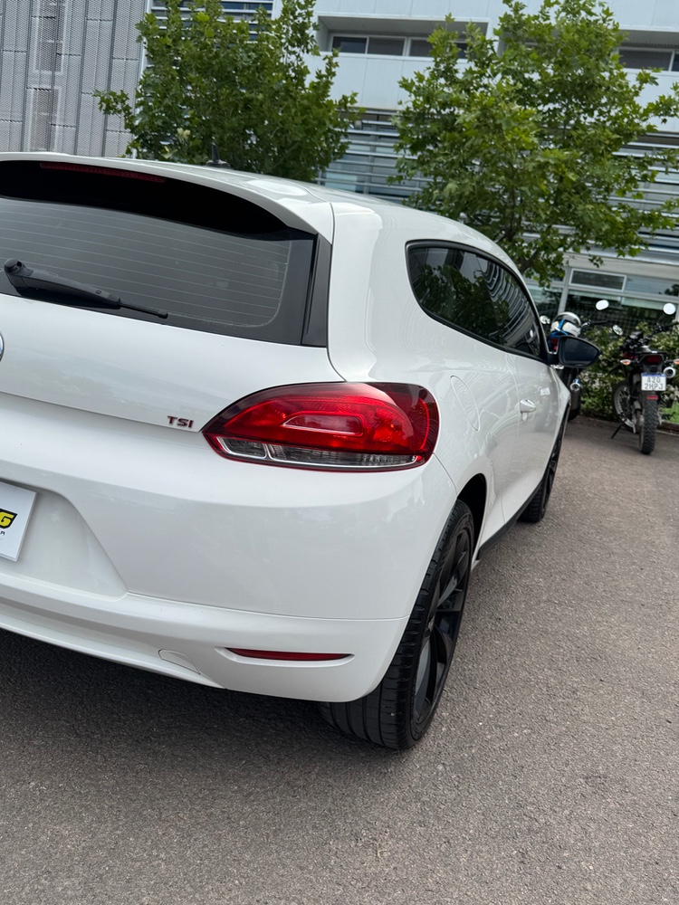 Volkswagen Scirocco 1.4  TSI DSG — foto 3