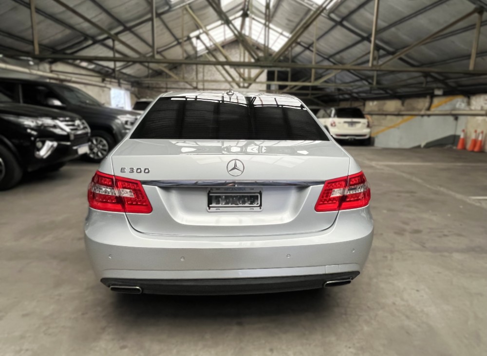 Mercedes-Benz clase E 3.0 E300 Avantgarde Sport — foto 4