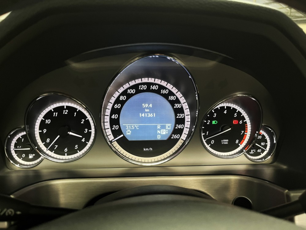 Mercedes-Benz clase E 3.0 E300 Avantgarde Sport — foto 16