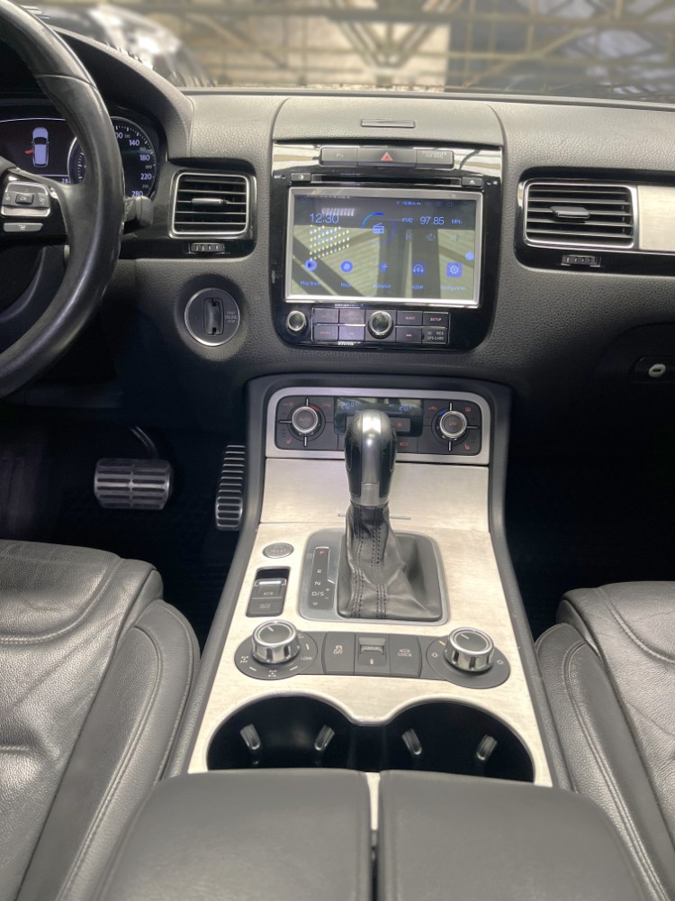 Volkswagen Touareg 3.0 V6 Elegance 240cv — foto 12