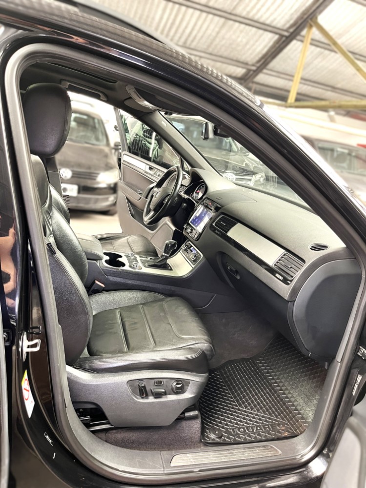Volkswagen Touareg 3.0 V6 Elegance 240cv — foto 13