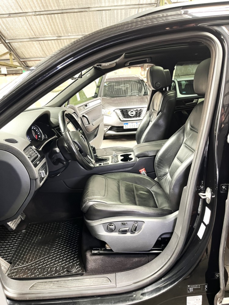 Volkswagen Touareg 3.0 V6 Elegance 240cv — foto 17
