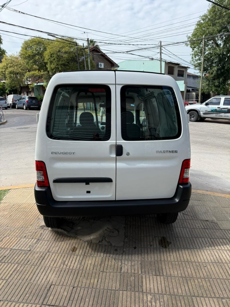 Peugeot Partner Furgón — foto 5