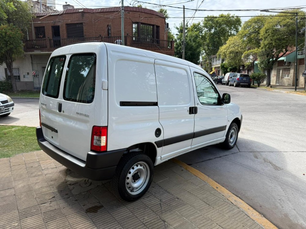Peugeot Partner Furgón — foto 6