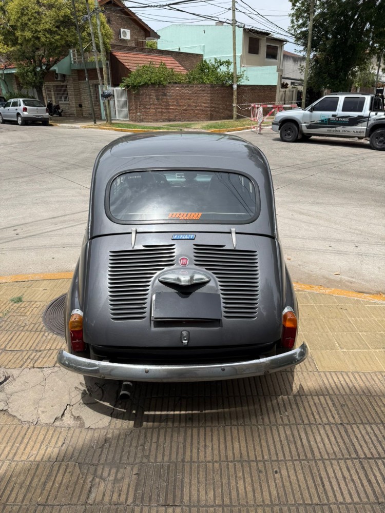 Fiat 600 R — foto 4