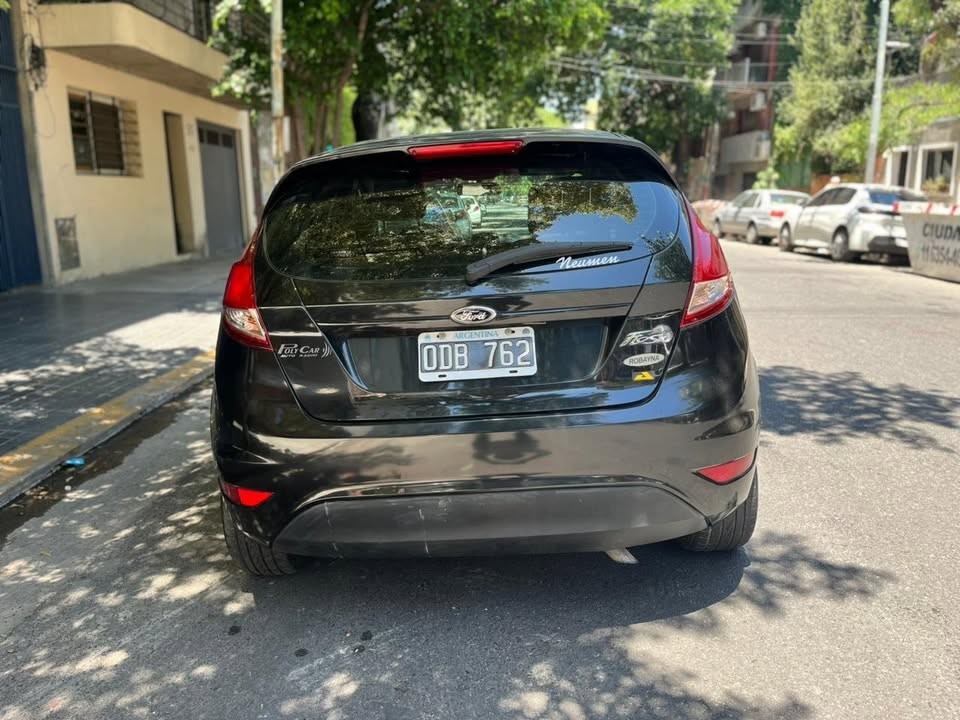 Ford Fiesta SE — foto 5