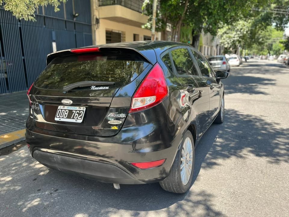 Ford Fiesta SE — foto 6