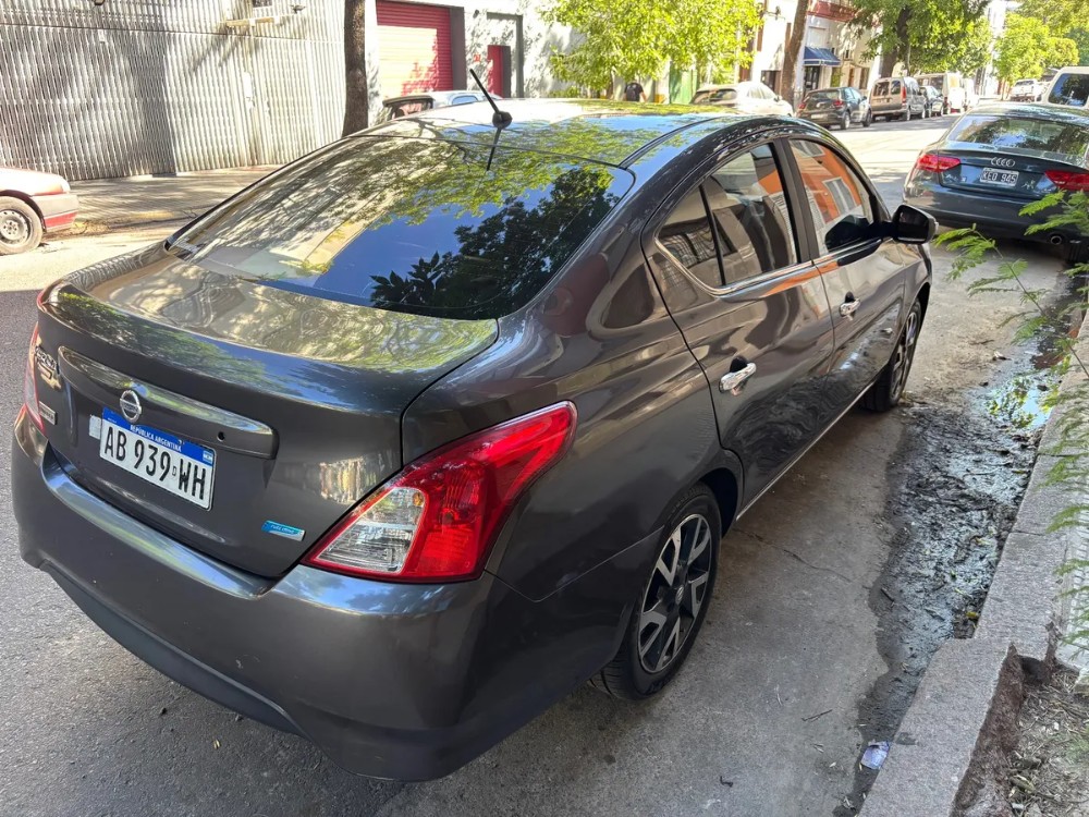 Nissan Versa Exclusive  — foto 6