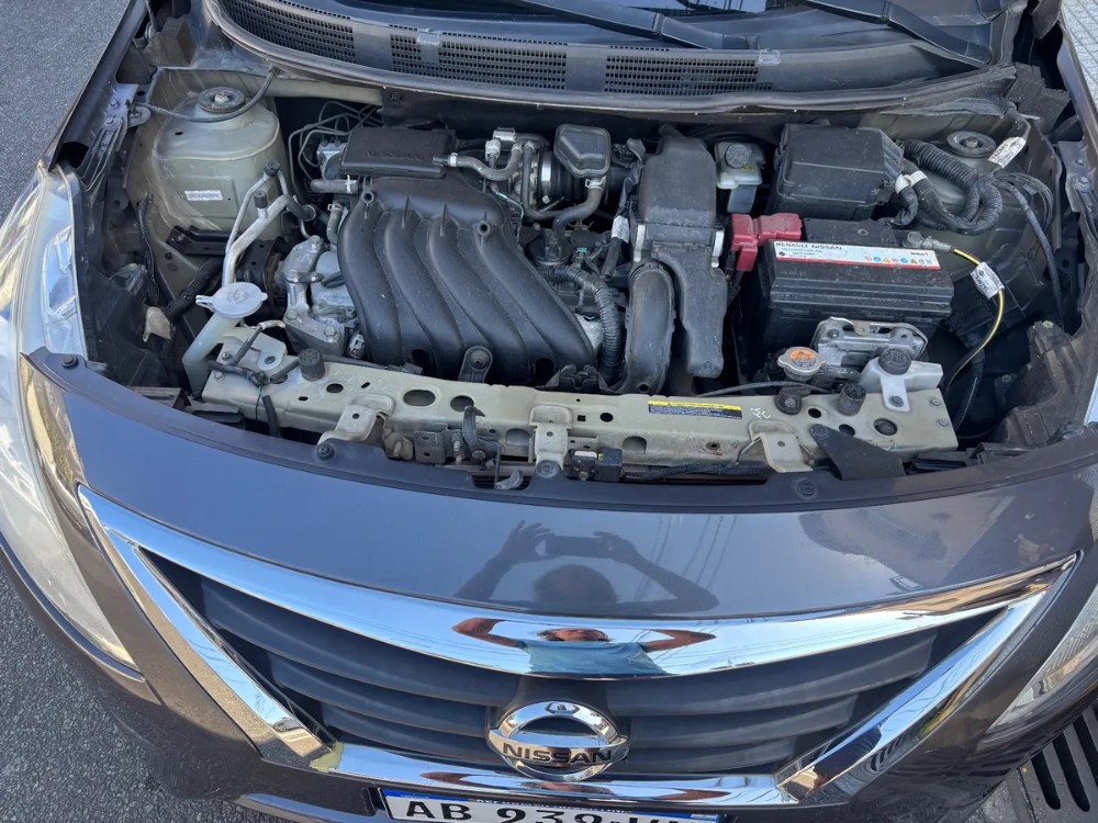 Nissan Versa Exclusive  — foto 9